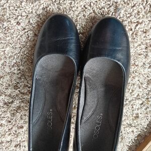 Aerosoles Women's Black Flats